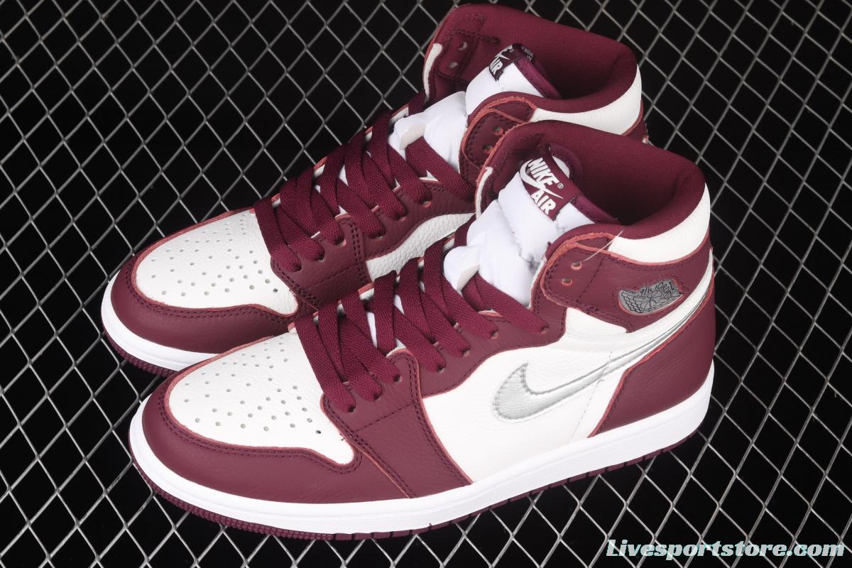 Air Jordan 1 Retro High OG Bordeaux Bordeaux burgundy high top basketball shoes 555088-611