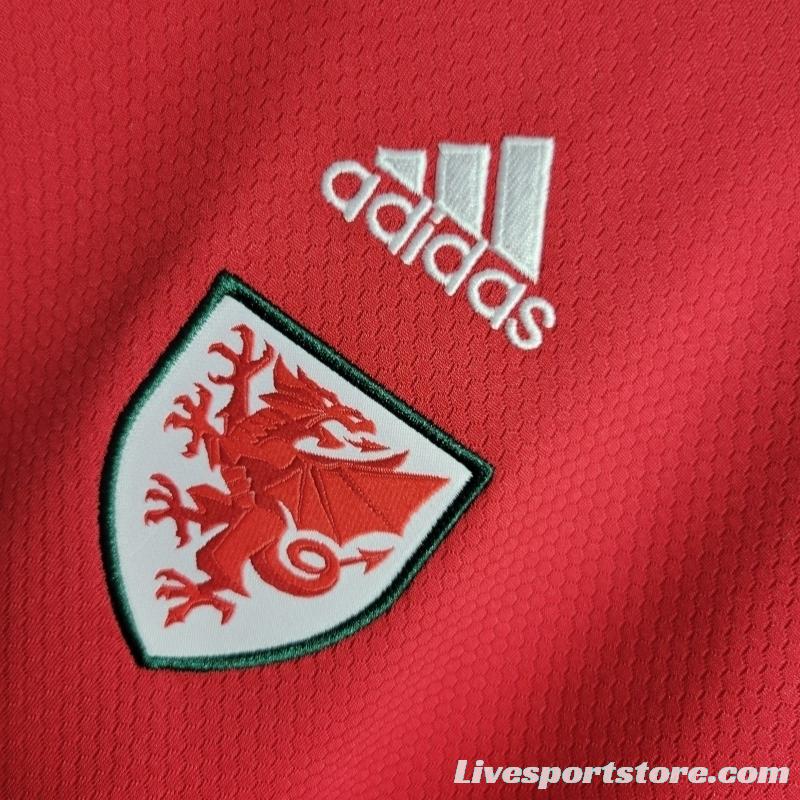 2022 Woman Wales Home Soccer Jersey